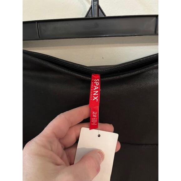 Spanx Faux Leather Leggings Size XL Black Pants Stretch Shaping High Waist NWT - Picture 6 of 6